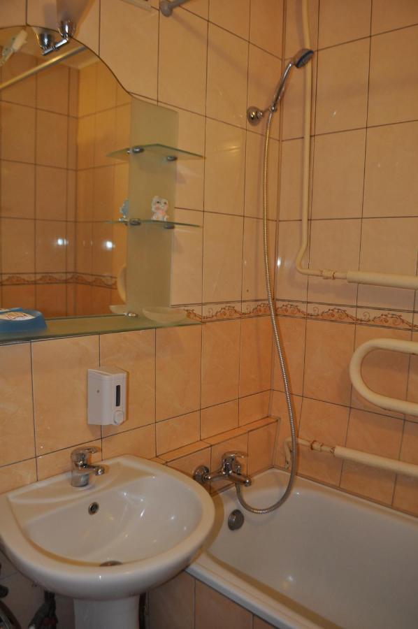 Apartment For Rent Reasonable Price Кременчук Екстер'єр фото